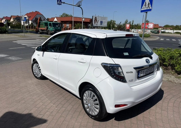 Toyota Yaris cena 39500 przebieg: 106000, rok produkcji 2014 z Biłgoraj małe 211